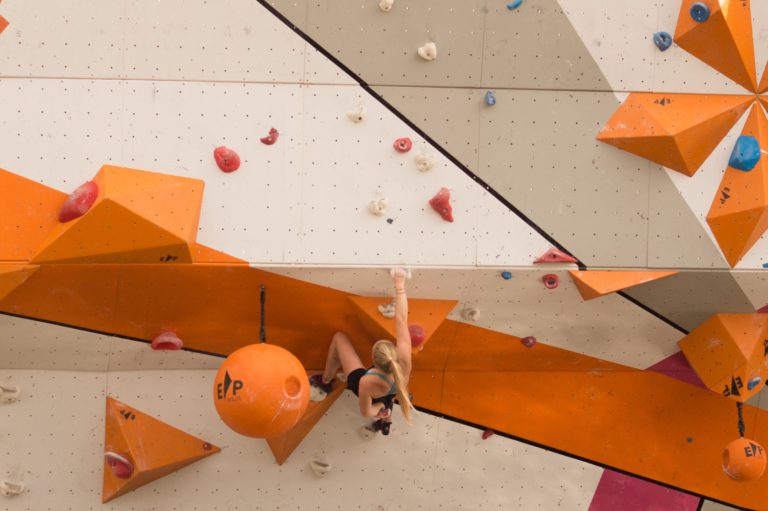 5 Reasons to Give Bouldering a Try